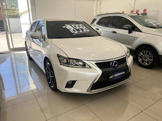 LEXUS CT200H 1.8 LUXURY 16V HÍBRIDO 4P AUTOMÁTICO LEXUS CT200H 1.8 LUXURY 16V HÍBRIDO 4P AUTOMÁTICO